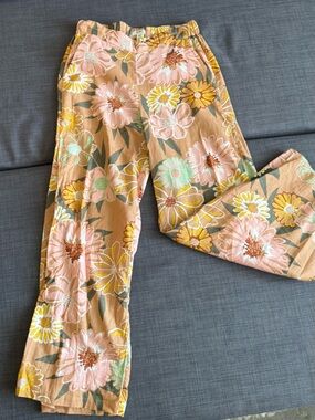 Roxy Floral pants size xs